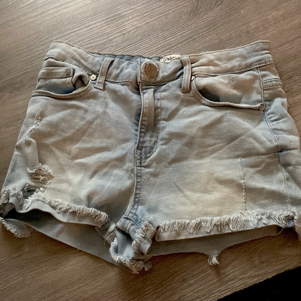 Light wash jean shorts